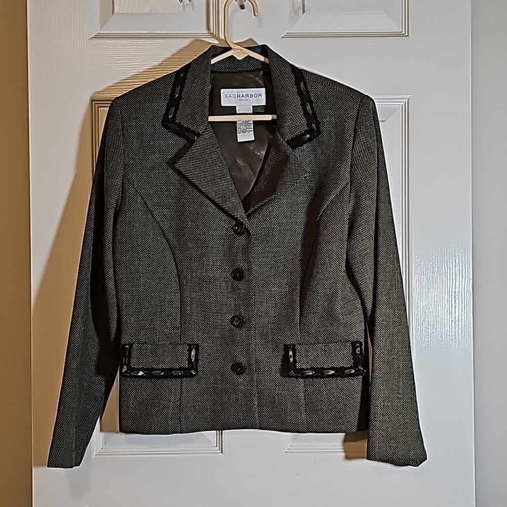 Sag Harbor Blazer Black Lace and Moss Green Embellished Size 10